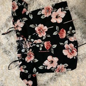 Small Kylie and Kendal blouse